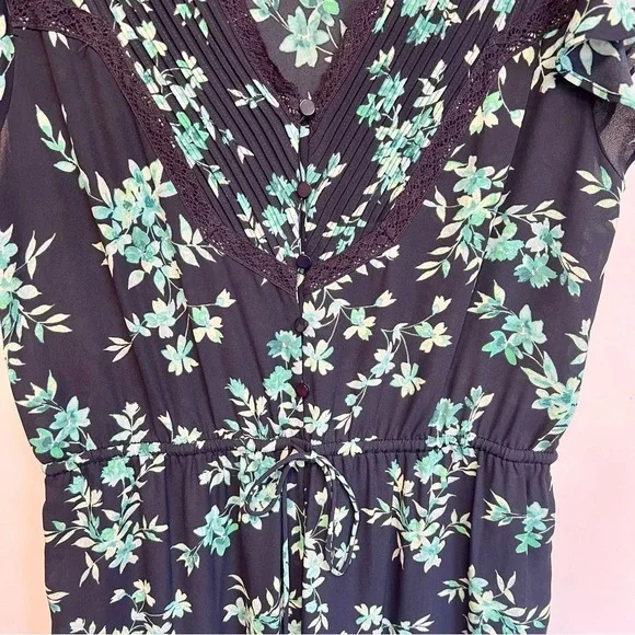 CeCe Breeze Boutique Navy Blue Floral Flutter Jumpsuit Romper Women’s Size 10 - Picture 7 of 15